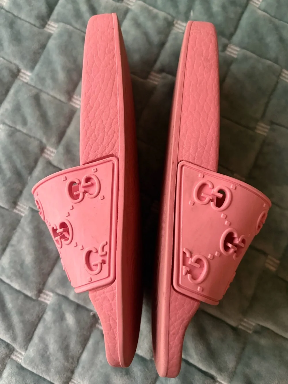 Gucci Coral Pink GG Embossed Slide Kid Sandals EU 26 9/9.5 US